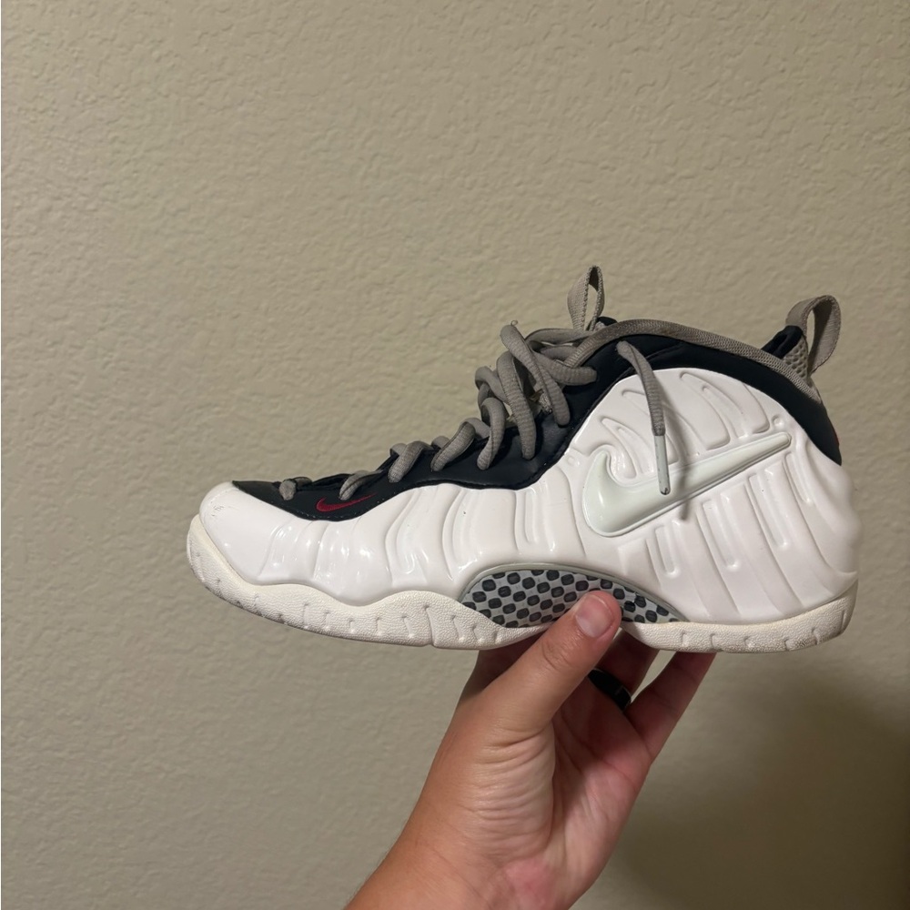Nike White and Gray Foamposite